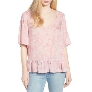 Hinge Print Ruffle Hem Top